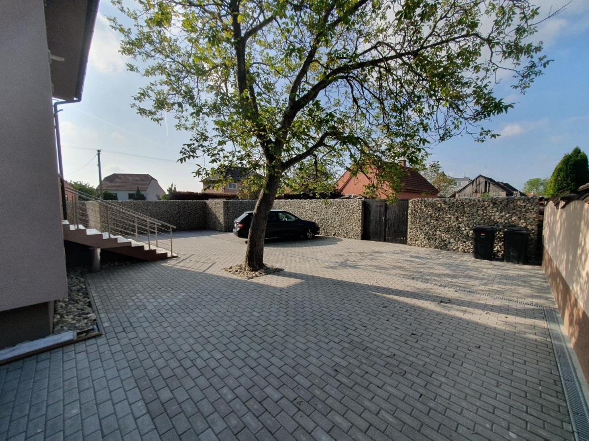 Penzion Frenat Kuty Exterior foto